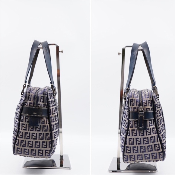 ❌SOLD❌Fendi Zucca small Boston bag - Picture 4 of 14